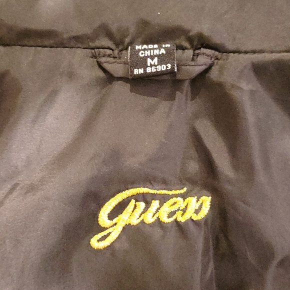 Guess Puffer Down Black Jacket Size Medium - Picture 5 of 6